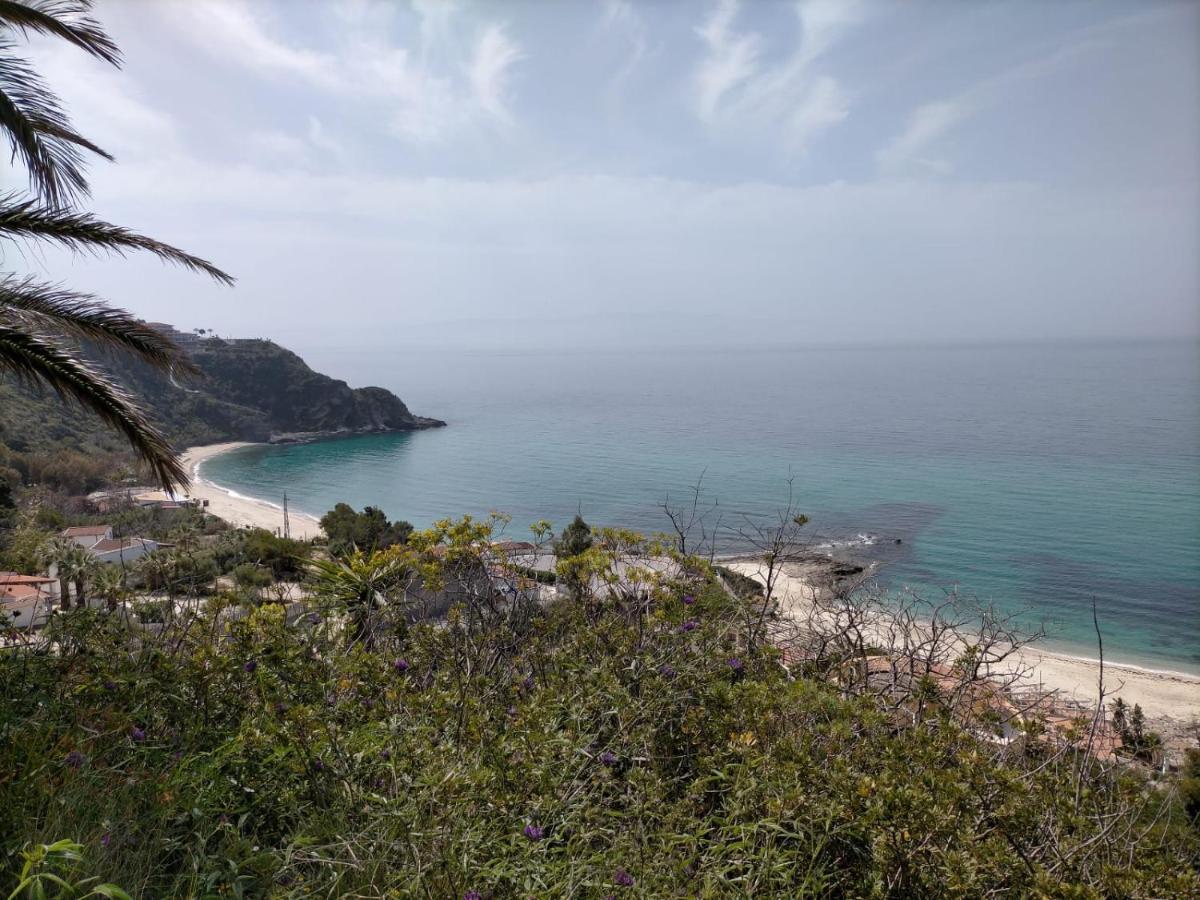 Residence Esmeraldo Capo Vaticano Exterior foto