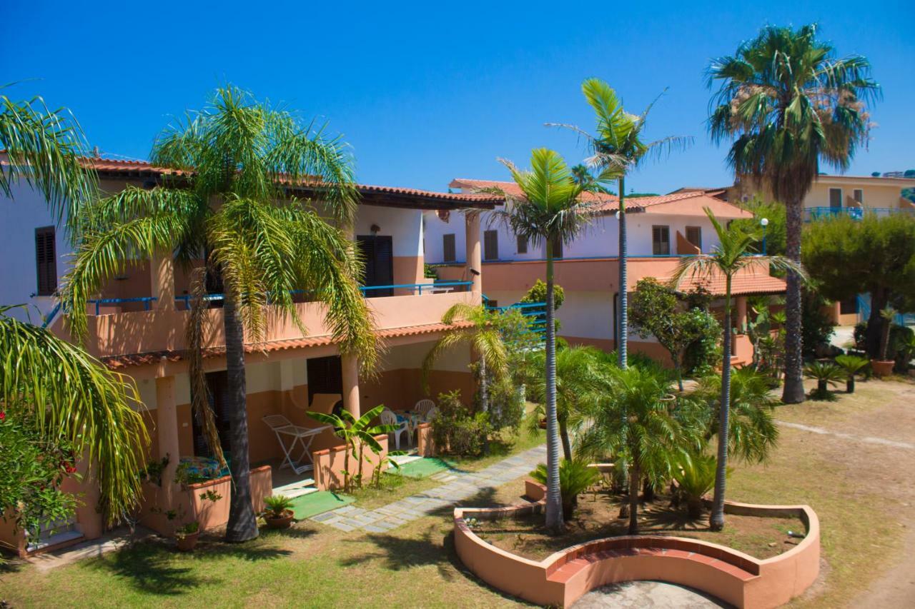 Residence Esmeraldo Capo Vaticano Exterior foto